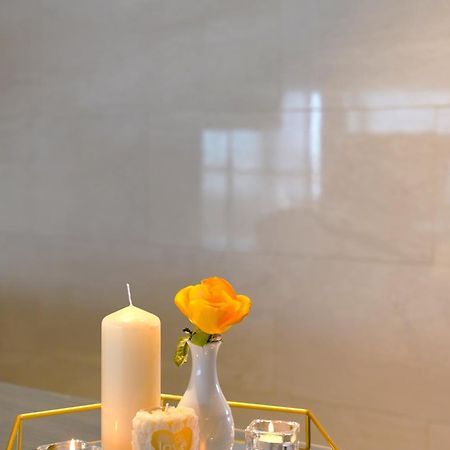 Radisson Hotel Sfax Eksteriør billede Candle and rose at the memorial service for victims of the 2011 Christchurch earthquake
