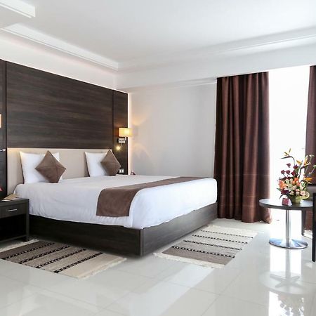 Radisson Hotel Sfax Eksteriør billede A bedroom at the hotel