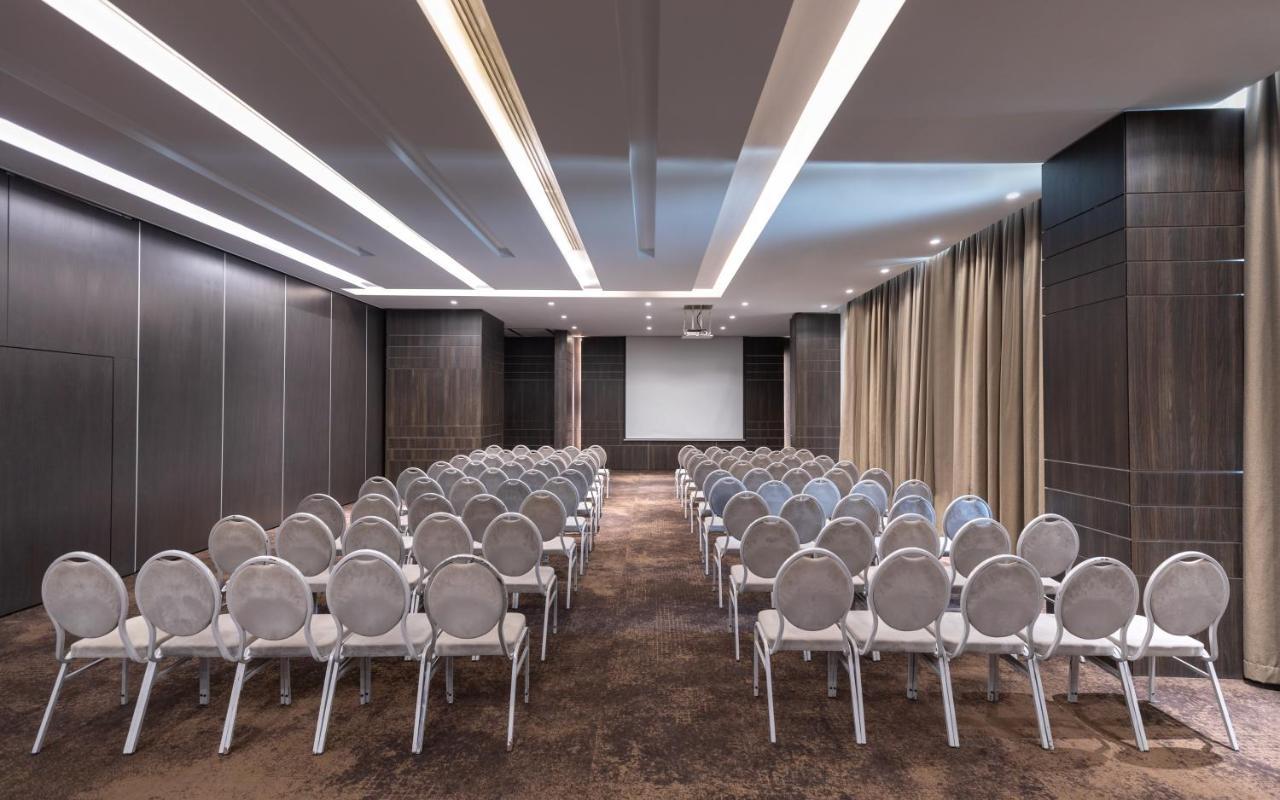 Radisson Hotel Sfax Eksteriør billede Meeting room