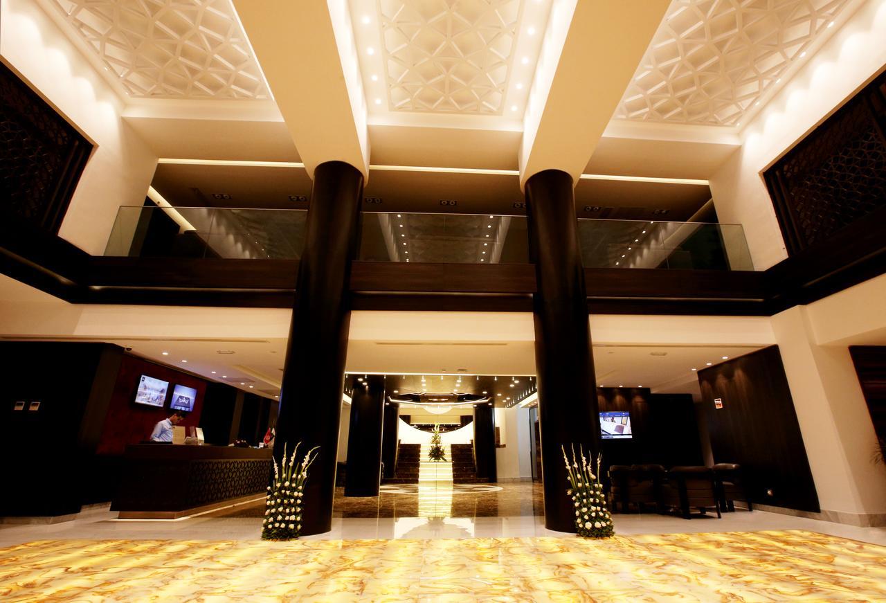 Radisson Hotel Sfax Eksteriør billede The lobby of the hotel