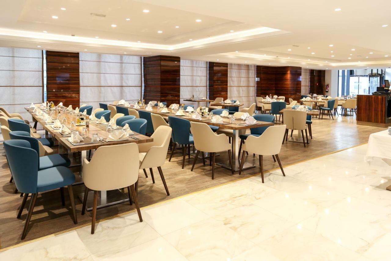 Radisson Hotel Sfax Eksteriør billede The restaurant